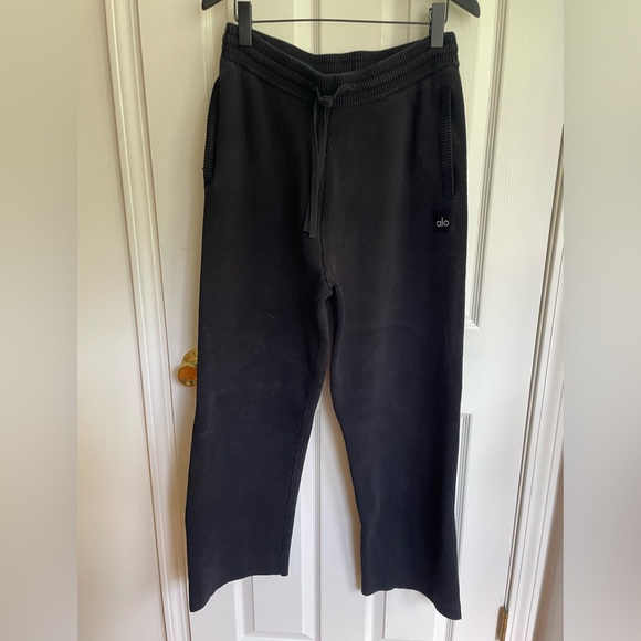 Alo Yoga Scholar Straight Leg Pants - Picture 1 of 5